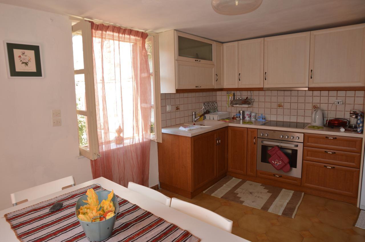 Molivos Tower Villa Míthimna Szoba fotó